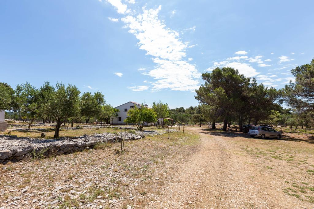 Eco Secluded Apartments Zabodarski Cunski Exterior photo